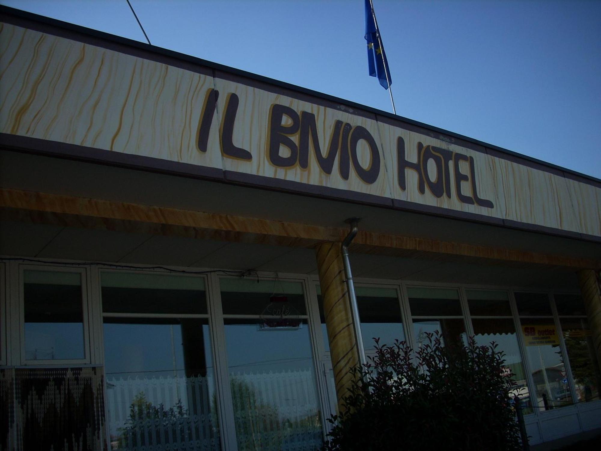 Il Bivio Hotel カルマニョーラ エクステリア 写真
